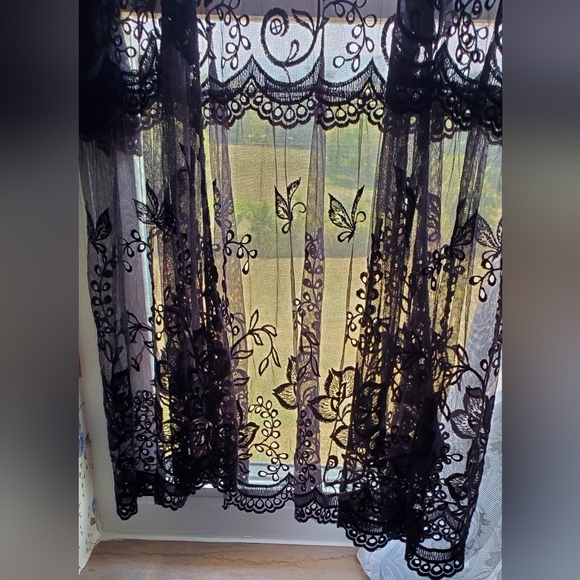 2x LA Bellum by Hillary Scott black lace duster - Picture 2 of 4